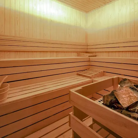 Highclere And (adults Only) ホテル