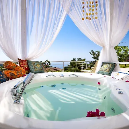 ホテル Highclere And (adults Only) 3*