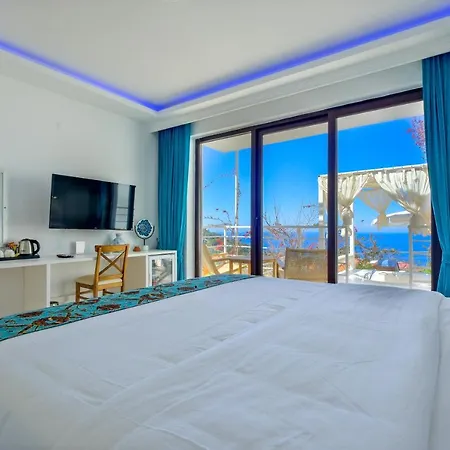 Highclere And (adults Only) ファラリア