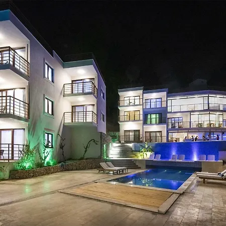 Highclere And (adults Only) ホテル