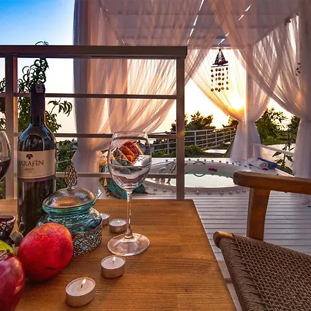 Hotel Highclere And (adults Only) 3*