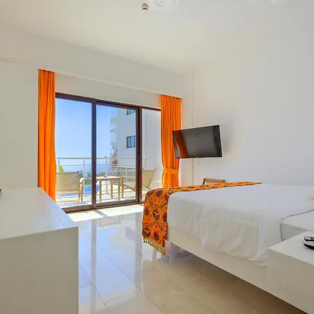 Highclere And (adults Only) Faralya