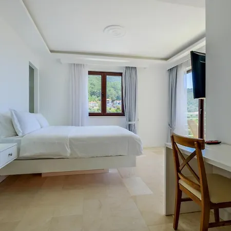 Hotel Highclere And (adults Only) Faralya