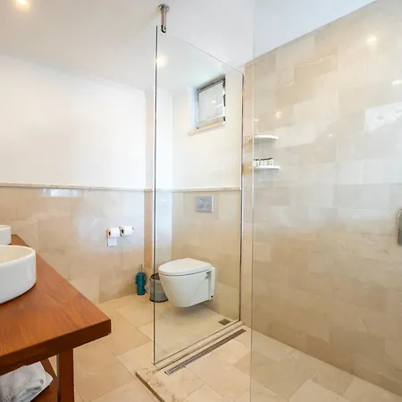 מלון Highclere And (adults Only) 3*