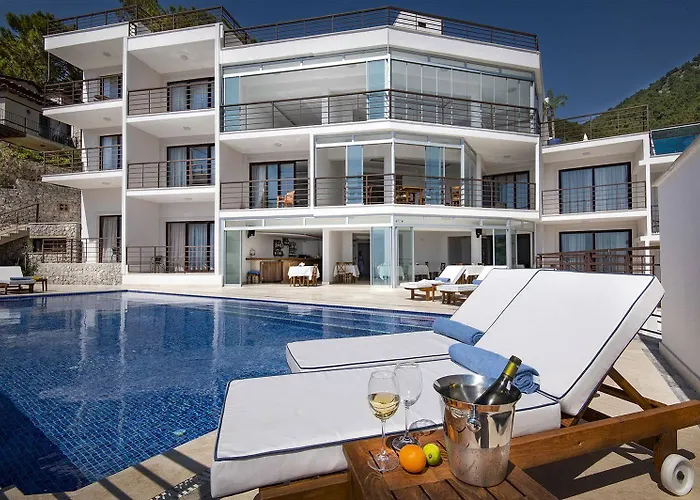 Highclere And (adults Only) Hotel 3*