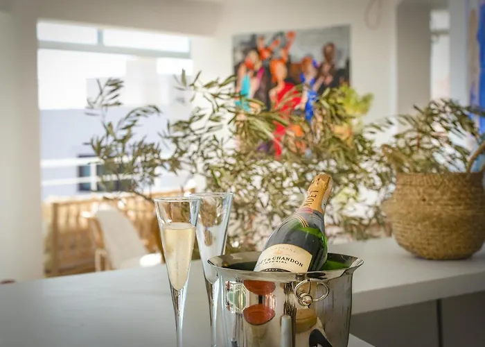 Highclere And (adults Only) Szálloda 3*