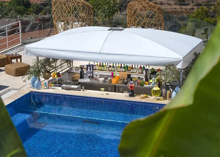 Highclere And (adults Only) 3*