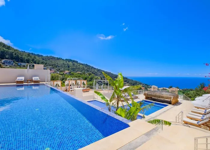 Highclere And (adults Only) Szálloda Faralya