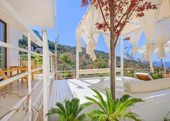 Highclere And (adults Only)