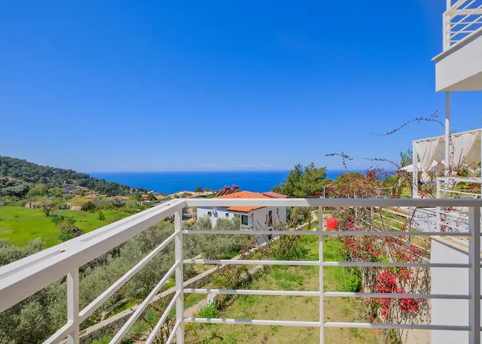 Szálloda Highclere And (adults Only) 3*