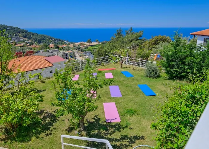 מלון Highclere And (adults Only)