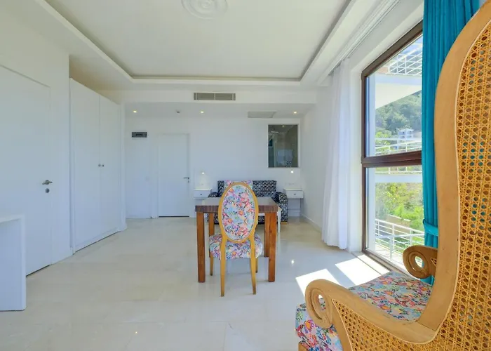 Highclere And (adults Only) 3*