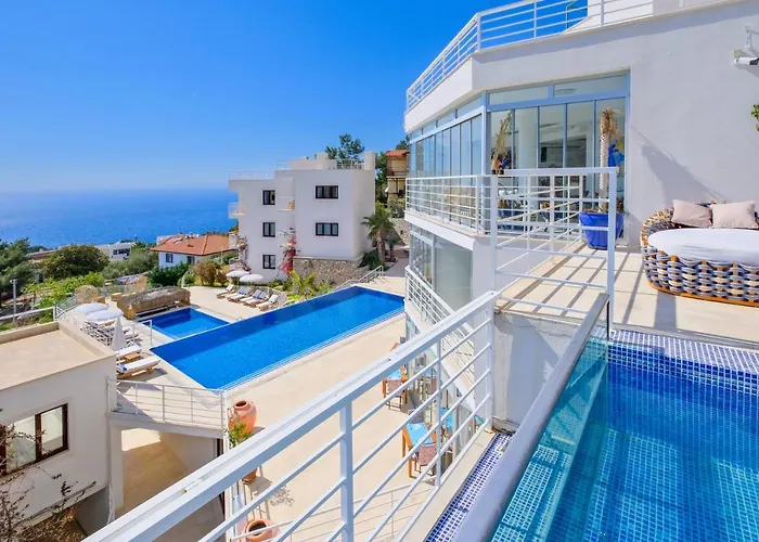 Szálloda Highclere And (adults Only) 3*