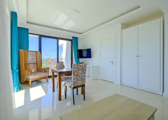 Highclere And (adults Only)