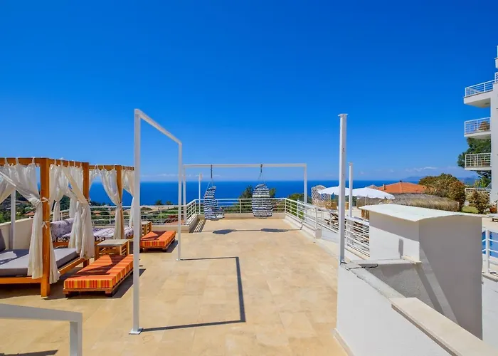 מלון Highclere And (adults Only) 3*