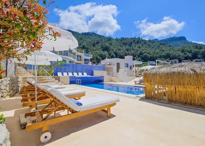 Highclere And (adults Only) מלון 3*