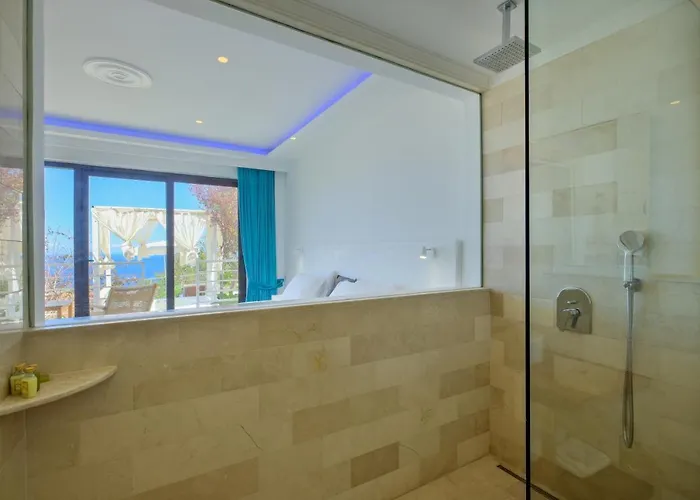 Highclere And (adults Only) Szálloda